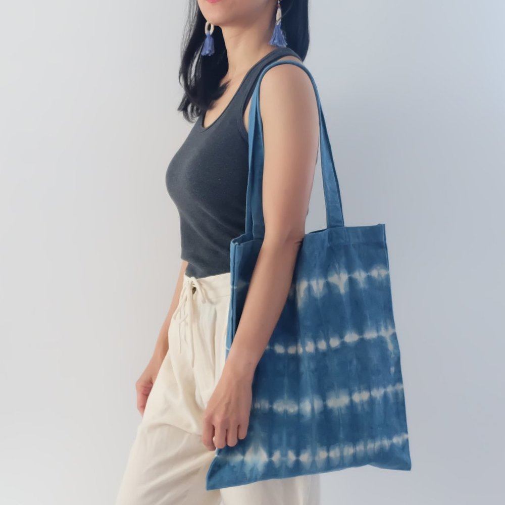 🆕 DaYoki Hand dyed Indigo Blue White Cotton tote